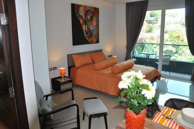 Emerald Terrace Patong Luaran gambar