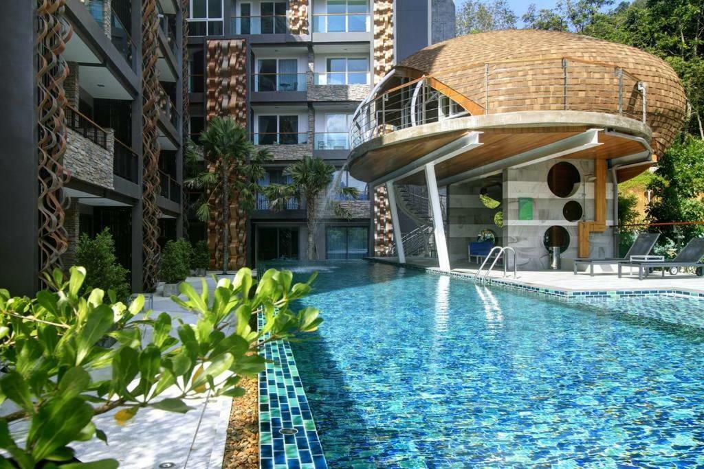 Emerald Terrace Patong Luaran gambar