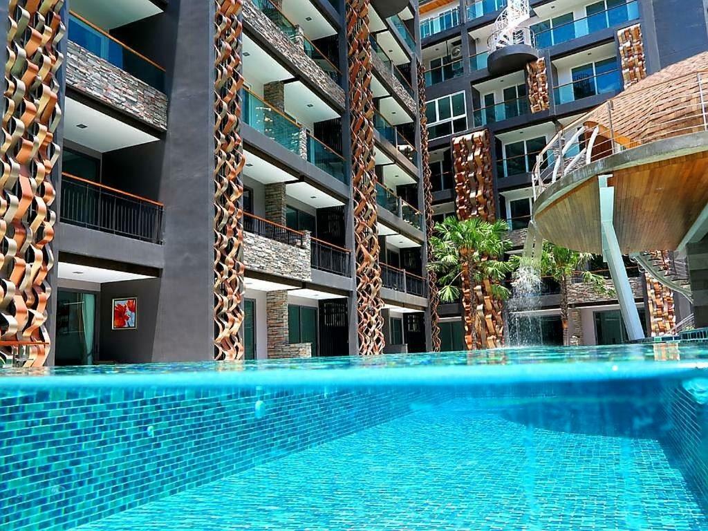 Emerald Terrace Patong Luaran gambar